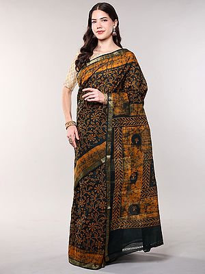 Dark-Green Floral Sungudi Cotton Saree from Madurai with Batik Print and Zari Border