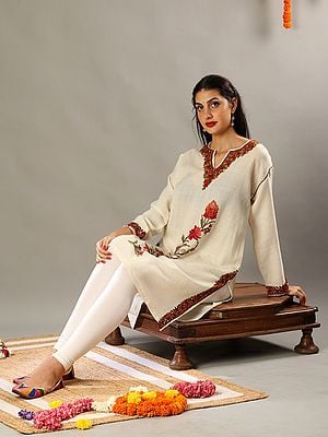 Aari Floral Embroidery Off White Woolen Firang with Detailed Colorful Traditional Kashmiri Motifs