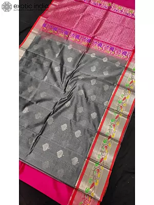 Grey Gadwal Pattu Saree With Pink Blouse