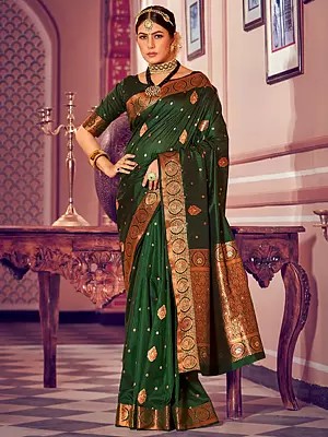 Banarasi Saree with Golden Pallu and Blouse