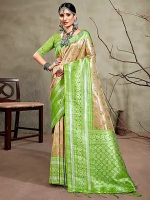 Kanjivaram Silk Lotus Design Saree With Tassel And Blouse