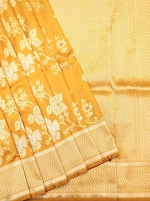 Daylily Pure Katan Silk Floral Vine Pattern Handloom Saree with Diamond Pattern Pallu-Border