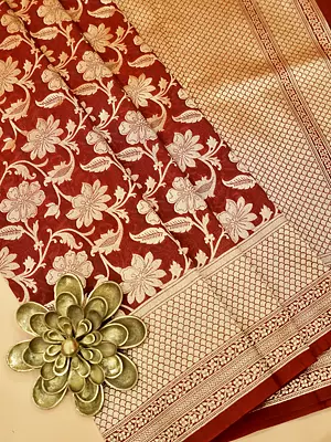 Rythmic-Red Tanchoi Weave Silk Saree with Scale Pattern Border