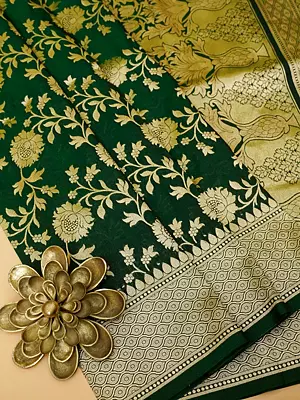 Galapagos-Green Silk Saree with Tanchoi Weave Floral Vine Moitfs