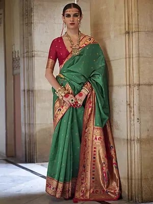 Paithani Soft V.P Silk Weaving Saree With Golden Border And Pallu