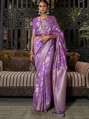 Ethnic Motifs Design Pure Handloom Weaving Silk Saree with Tassels for Women