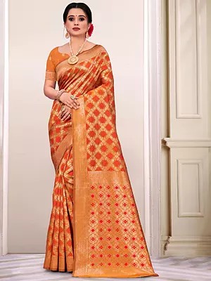 Jali Pattern Silk Saree With Attractive Pallu And Blouse For Wedding