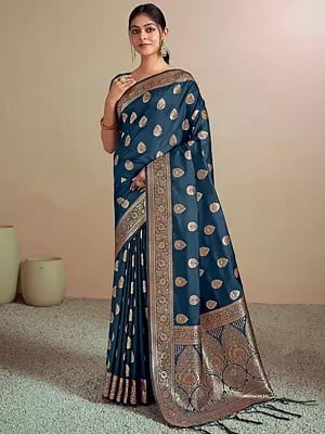 Traditional Wear Leaf Pattern Tassel Saree And Golden Border-Pallu With Blouse
