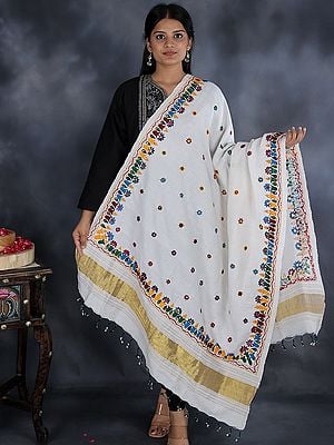 Shawl from Kutch with Multicolor Mirror Embroidered Bootis