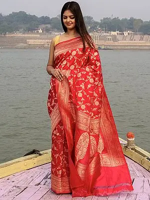 True-Red Katan Patola Silk Leaf & Flower Vine Motif Handloom Banarasi Saree with Mughal Butta Pallu