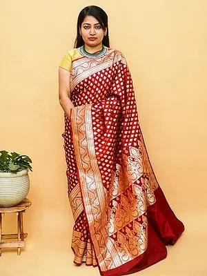 Haute Red Banarasi Japani Satin Silk Saree – Spade Motif, Mango Butta Pallu & Jacquard Weave