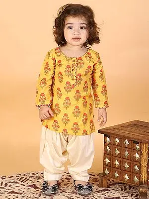 Mustard Linen Floral Butta Printed Kurta And Cream Patiala Style Pant