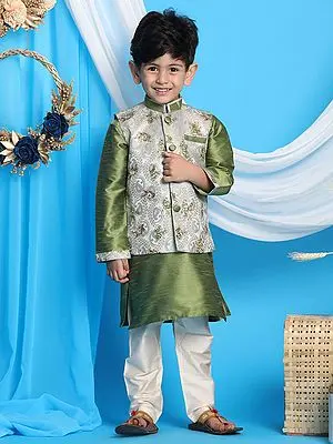 Silk Blend Green Kurta And Floral Pattern Modi Jacket And Viscose Blend Cream Pajama