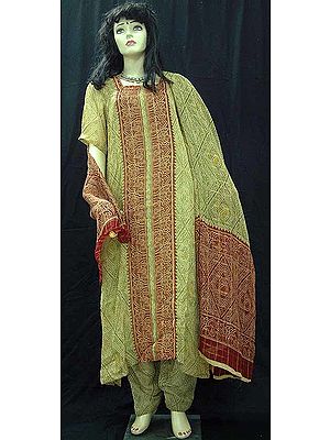 Mehndi Green and Red Salwar Kameez With Chungdi
Print
