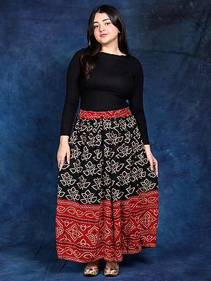 Double-Shaded Elastic Long Skirt with Bandhani Print