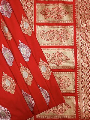 Poppy-Red Katan Silk Banarasi Saree With Brocaded Floral Motif And All-Over Woven Zari