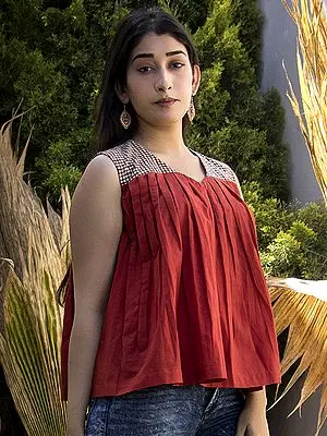 Red Cotton Pleated Pattern Flurry Rustic Sleeveless Top