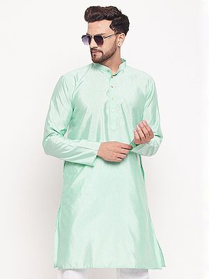 Jacquard Silk Blend Mandarin Style Collar Kurta With Quatrefoil Pattern