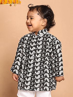 Pure Cotton Kalka Motif Embroidered Chikankari Kurta