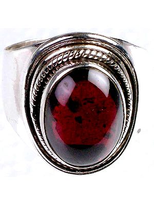 Oval Garnet Ring