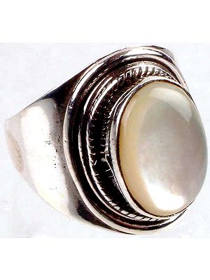 Oval Shell Ring