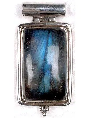 Rectangular Labradorite Pendant