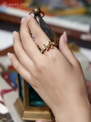 Floral Design Sterling Silver Ring with Citrine Gemstone