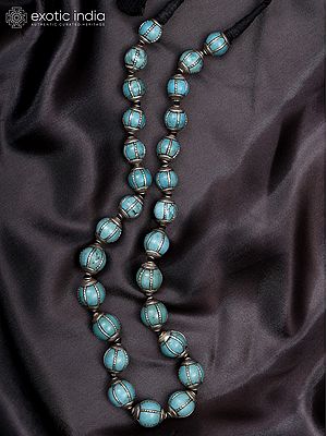Turquoise Beads necklace With Patterned Silver Border