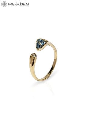 Stylish Faceted Blue Topaz Gemstone Ring
