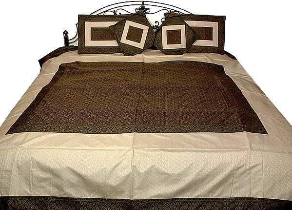 Black and Ivory Banarasi Bedcover with Tanchoi Weave