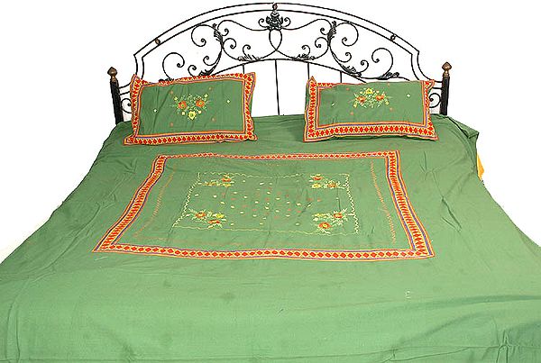 Green Printed Bedspread with Floral Embroidery