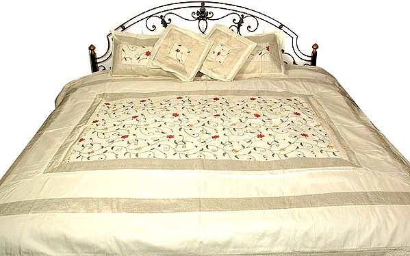 Ivory Bedcover with All-Over Embroidered Flowers and Zari Border