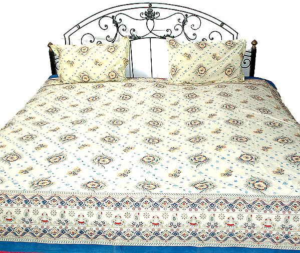 Ivory Paisley Printed Bedspread