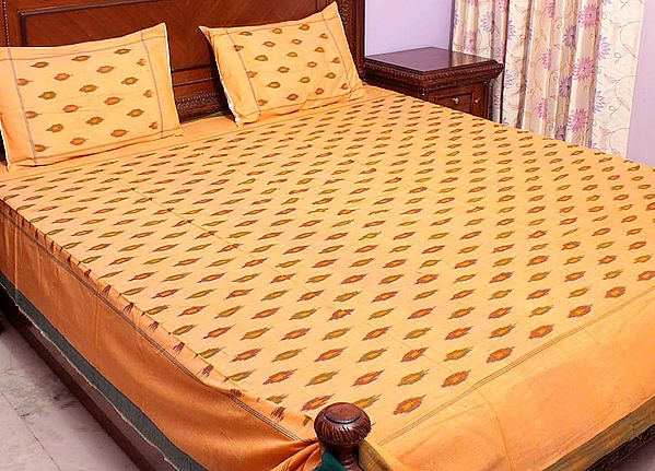 Pale-Orange Bedspread with Ikat Weave Hand-Woven in Pochampally