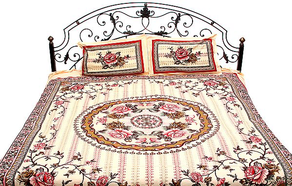 Peach Bedspread From Pilkhuwa with Large Printed Flowers