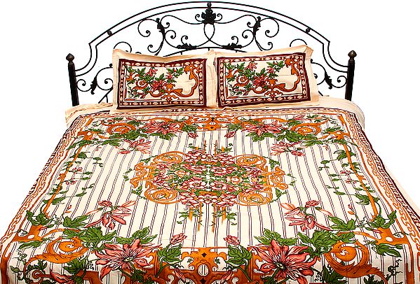 Peach Bedspread from Pilkhuwa with Printed Flowers All-Over