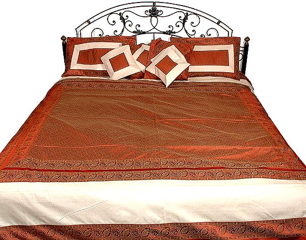 Rust and Ivory Paisley Banarasi Bedcover with Tanchoi Weave