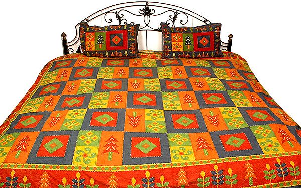 Sanganeri Printed Stonewashed Bedspread with Kantha Stitch Embroidery