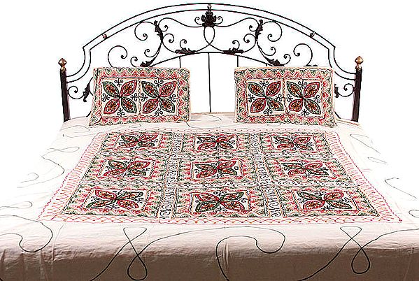 Ivory Gujarati Bedspread with All-Over Embroidered Clover Leaves