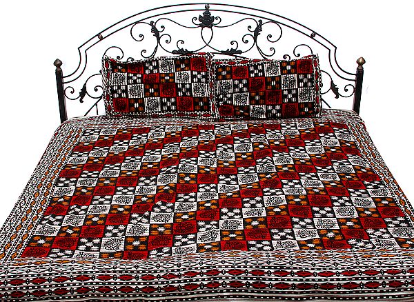 Tri-Color Bedspread from Pilkhuwa with Block-Printed Peacocks