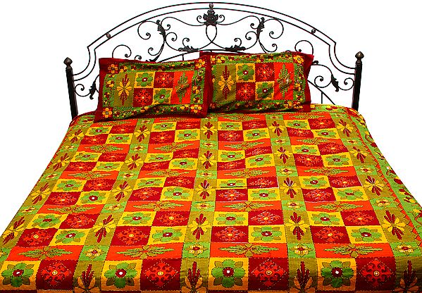 Tri-Color Sanganeri Bedspread with Printed Flowers and Kantha Embroidery