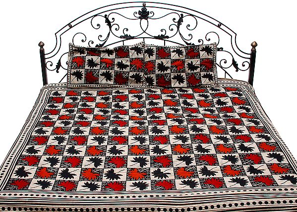 Black and Beige Bedspread From Pilkhuwa with Printed Leaves