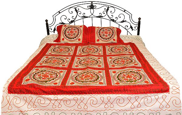 Ivory Bedspread from Gujarat with Embroidered Flowers