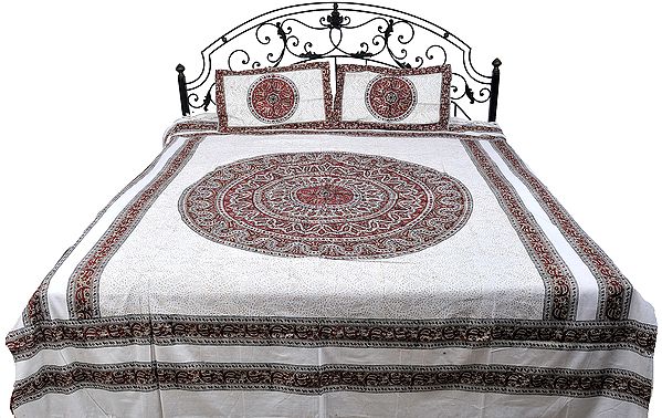 Bedspread with Printed Giant Mandala