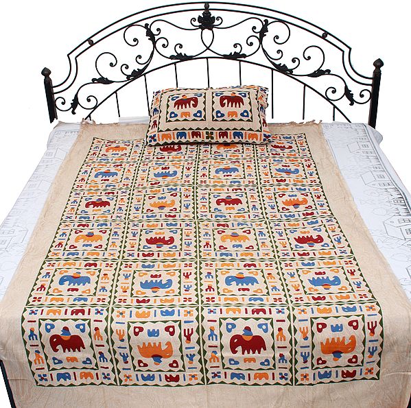 Bleached-Sand Gujarati Single-Bed Bedspread with Printed Stylized Elephants
