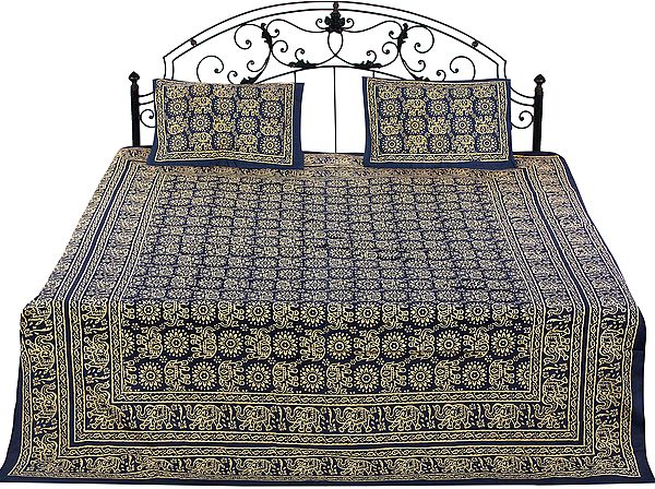Bedspread from Pilkhuwa with Printed Beige Elephants and Flowers