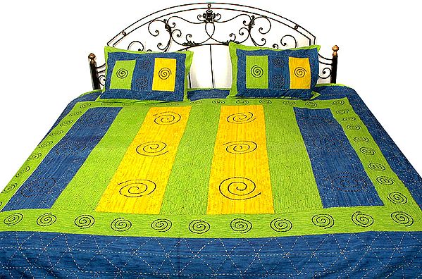 Tri-Color Kantha Stitch Bedspread with Spiral Print