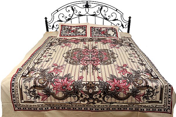 Winter-Wheat Bedspread from Pilkhuwa with Floral Print