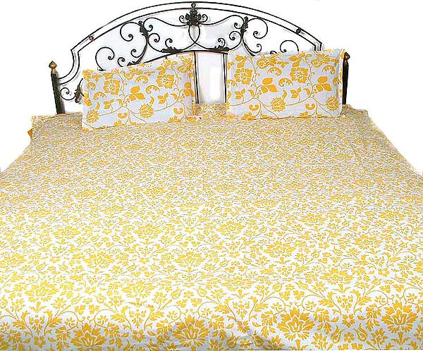 Yellow and White Bedspread with Floral Print