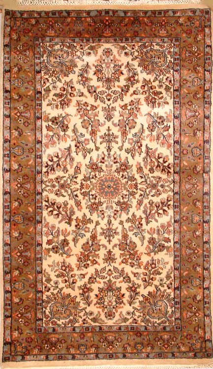 Cream and Gold Sarook Carpet